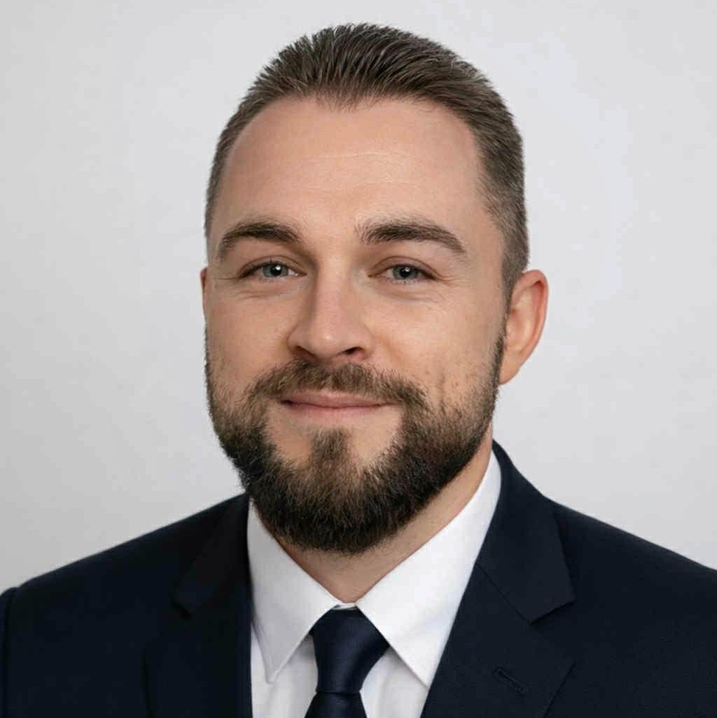 Dobrosław Przebieracz — Power Platform Solution Architect, ekspert Dynamics 365 i AI Copilot